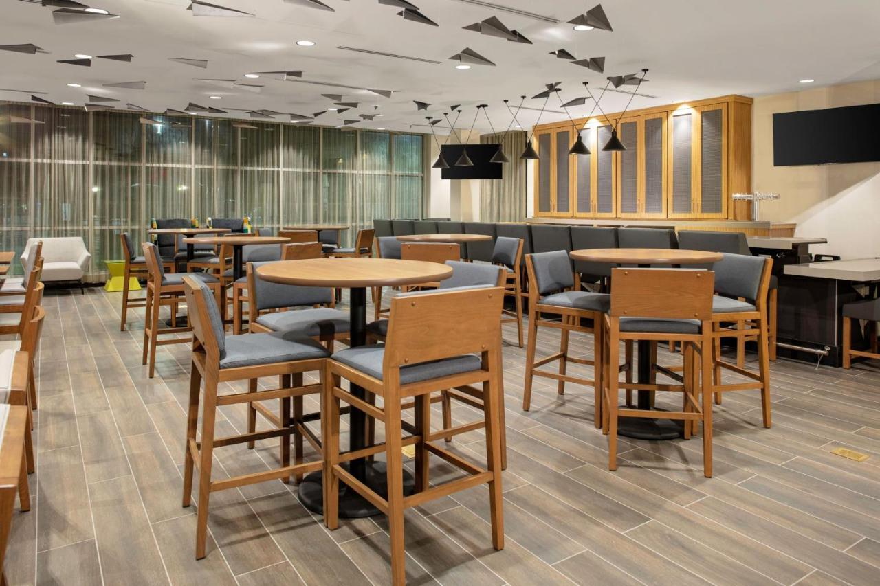 Towneplace Suites By Marriott Orlando Airport Exteriör bild